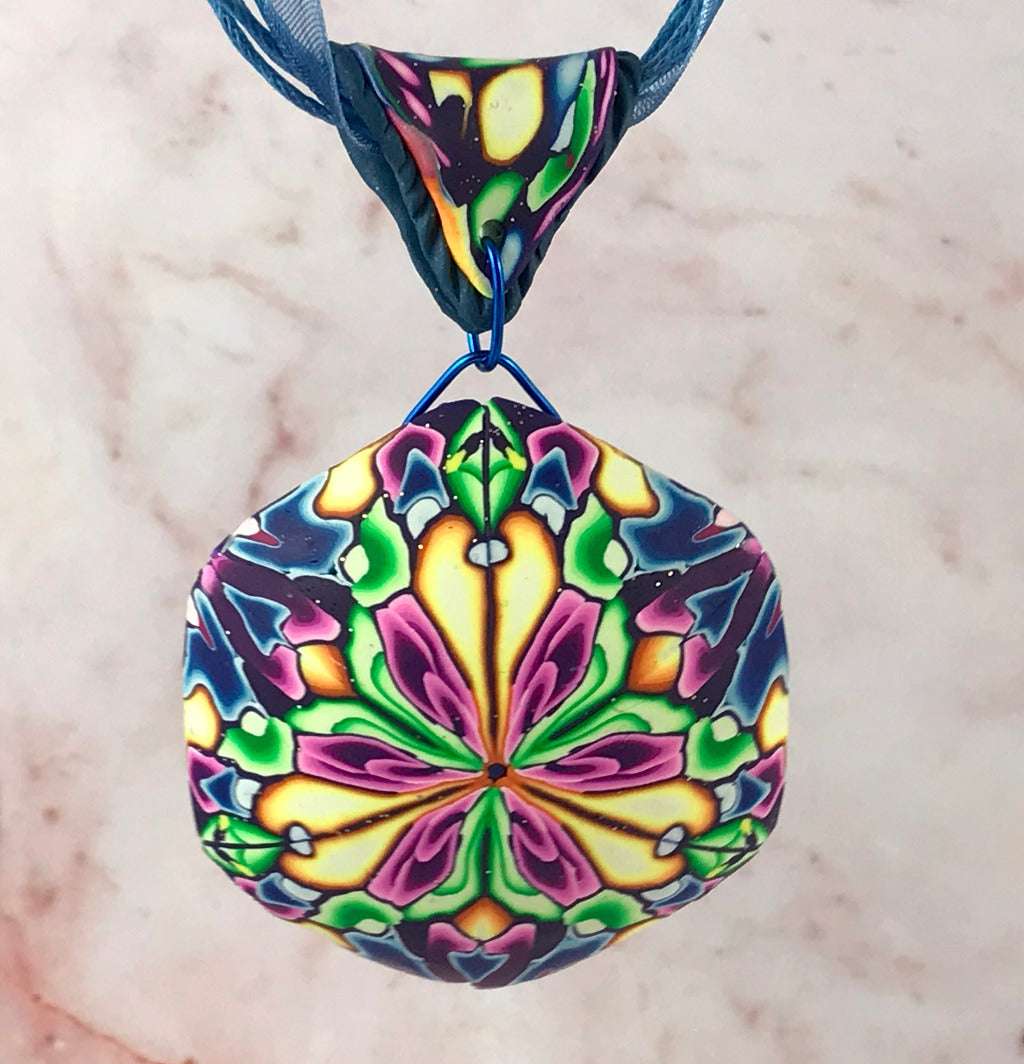 Bold floral feature pendant