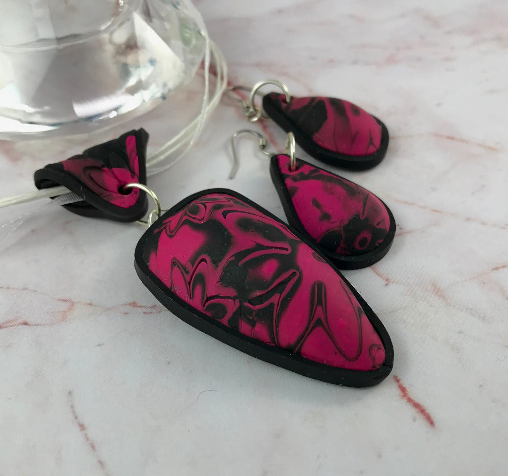 pink flower power pendant and earrings 1