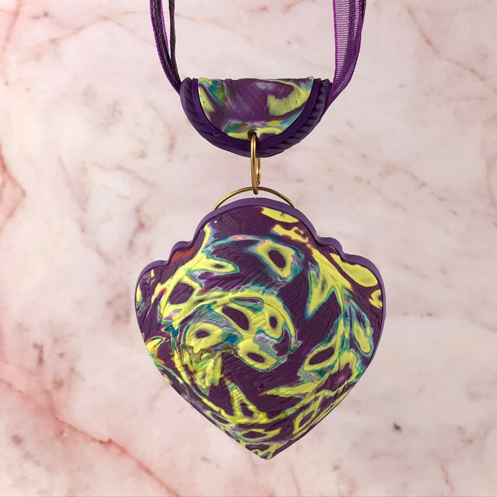 Purple heart swirl feature pendant and earrings