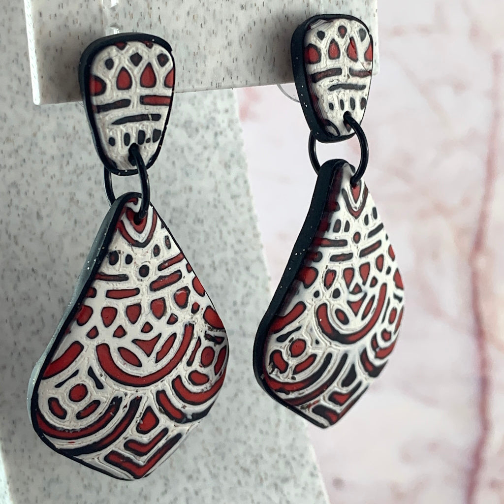 Mandala earrings in red, black and white