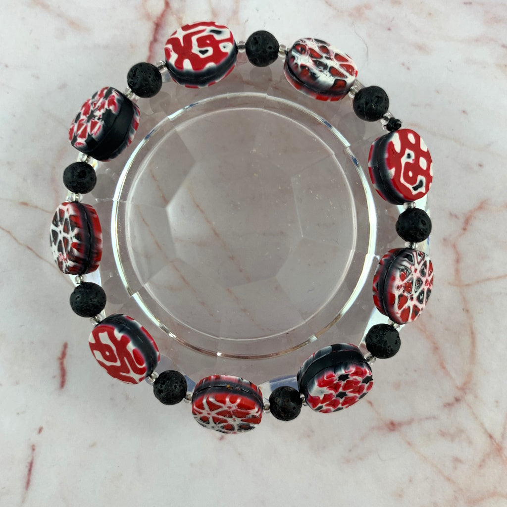 Bracelet in Red, black and white geometric pattern