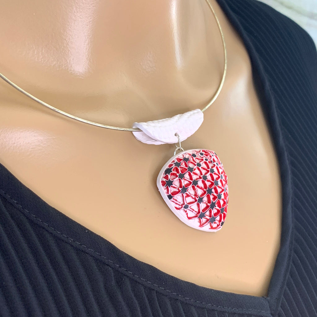 Striking smaller pendant Red, White and Black