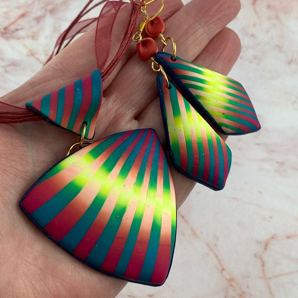 Ladies statement colour burst pendant and earrings