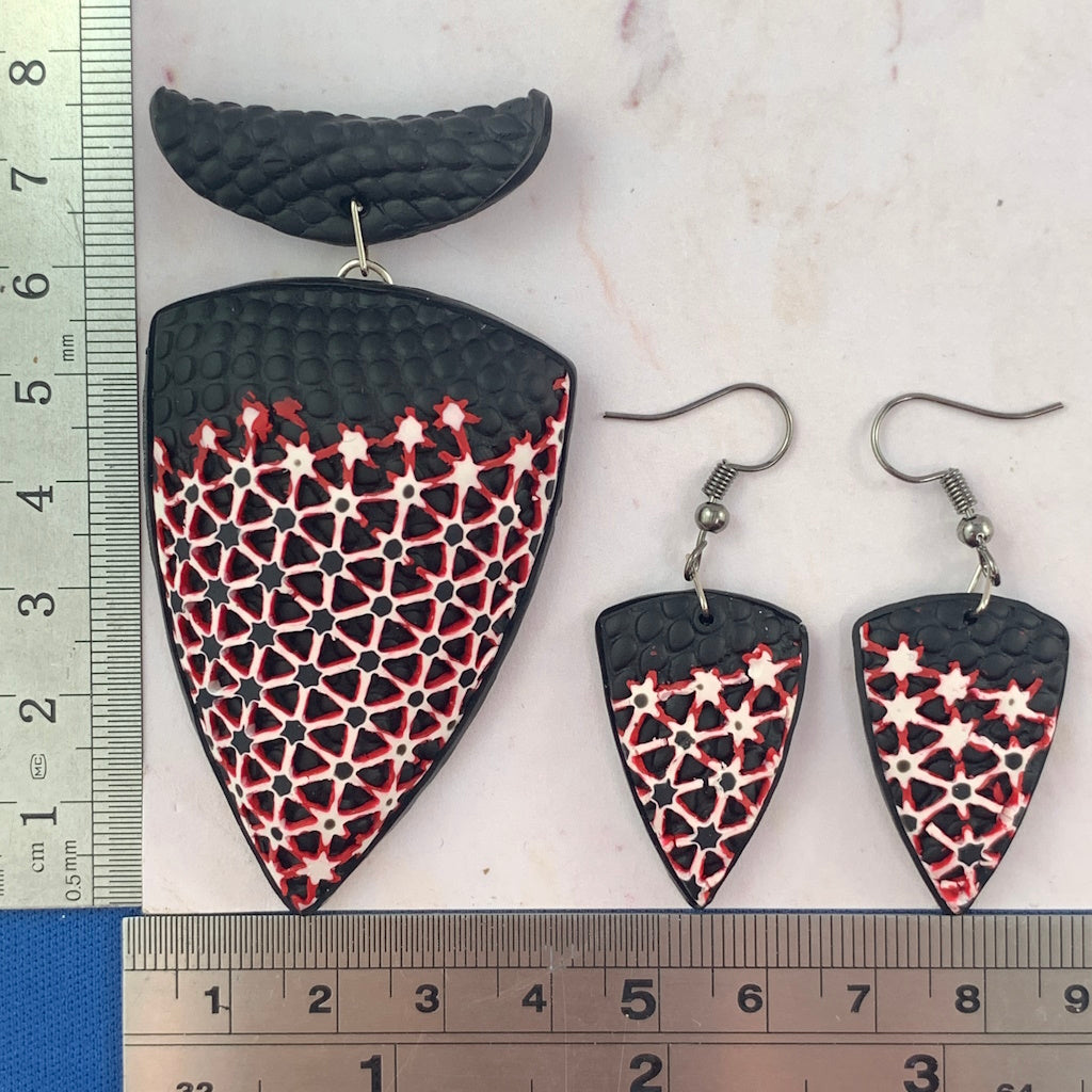 Rennique geometric necklace and earrings set size measurement polymer clay jewellery black red white statement set scale reference handmade